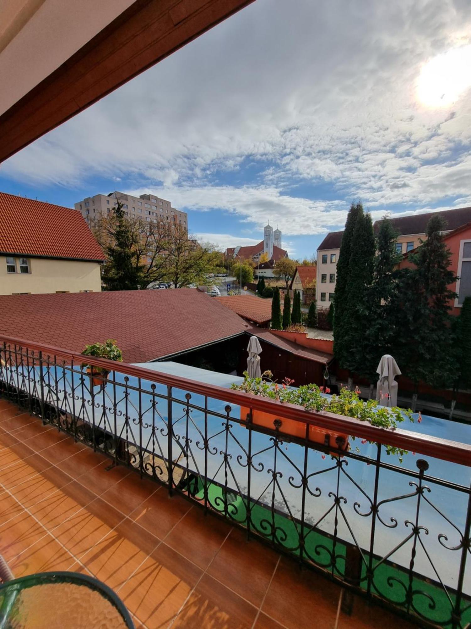 Pensiunea Korona And Restaurant Miercurea Ciuc Eksteriør billede
