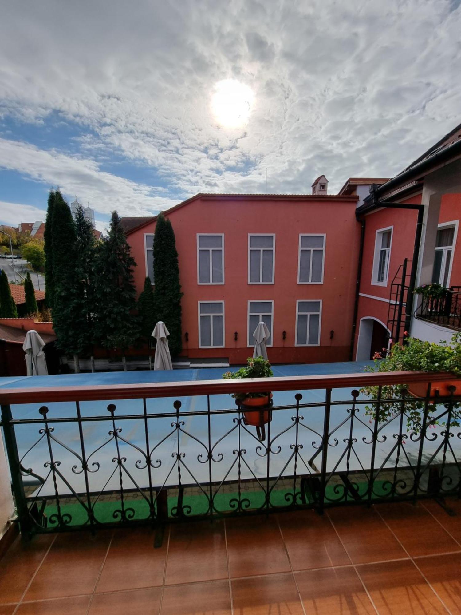Pensiunea Korona And Restaurant Miercurea Ciuc Eksteriør billede